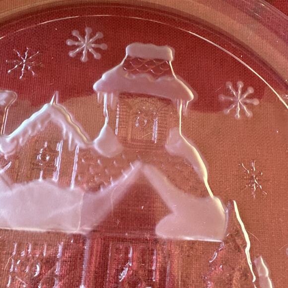 Vintage  Arcoroc Glass Christmas Serving Plate 13" Embossed Made in France - Picture 3 of 6